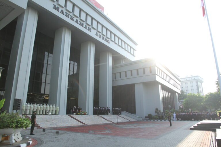 Eks Sekretaris MA