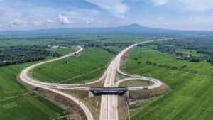 Peta jaringan jalan tol Indonesia terbaru 2025