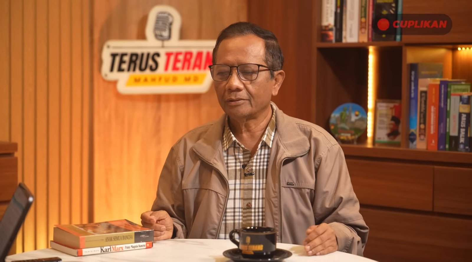 Cucu Mahfud MD Keracunan MBG, Kepala BGN Minta Maaf