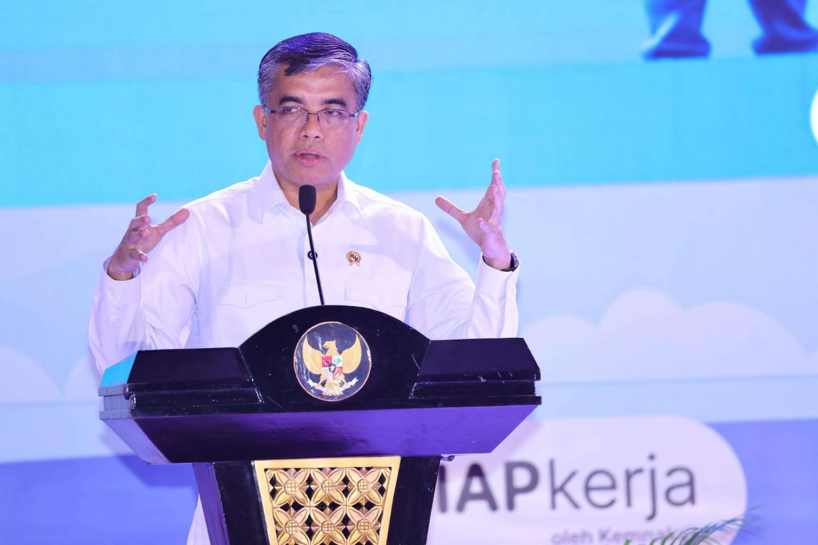 Ratusan Ribu Fresh Graduate Sudah Daftar Magang Digaji UMP 2025