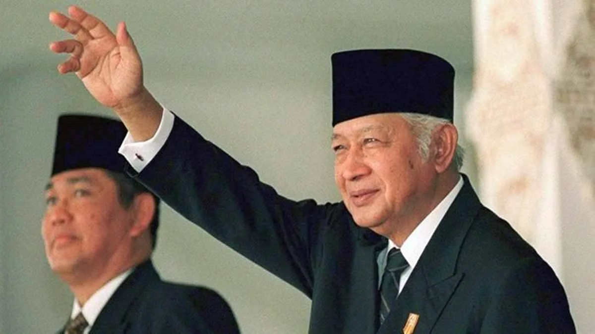 Mensos Gus Ipul Telah Berdiskusi dengan Pihak yang Tolak Gelar Pahlawan untuk Soeharto