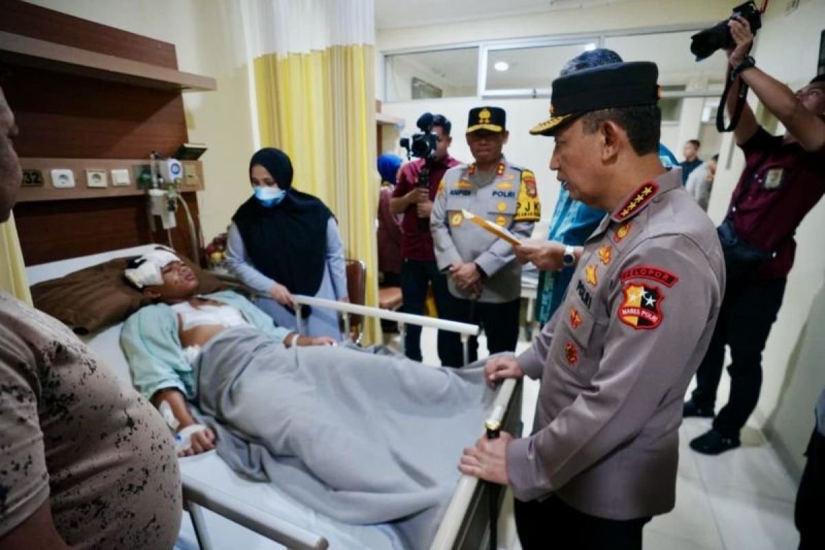 Pemeriksaan Polisi Terhadap Ibu Pelaku Bom SMAN 72 Jakarta Rampung