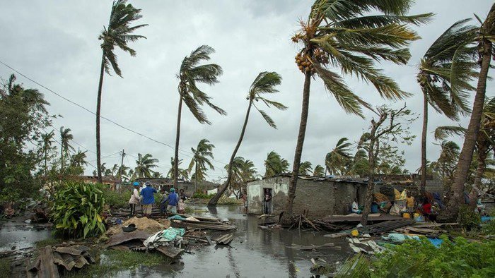 Siklon Tropis Hayley Terbentuk, Bibit Siklon 98S Dipantau