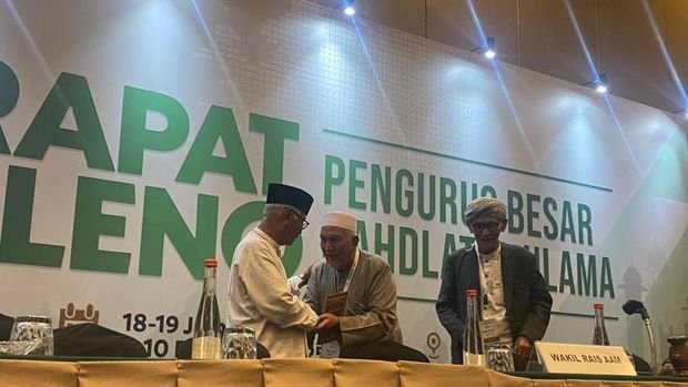 Rapat Pleno Penjabat Ketum PBNU, Khofifah-Gus Ipul Hadir