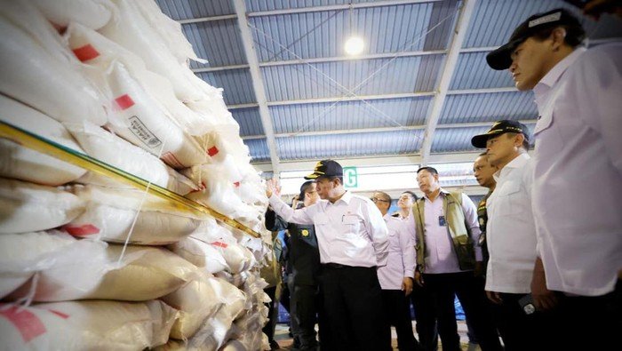 Penyelundupan 1.000 Ton Beras Ilegal Terkuak!