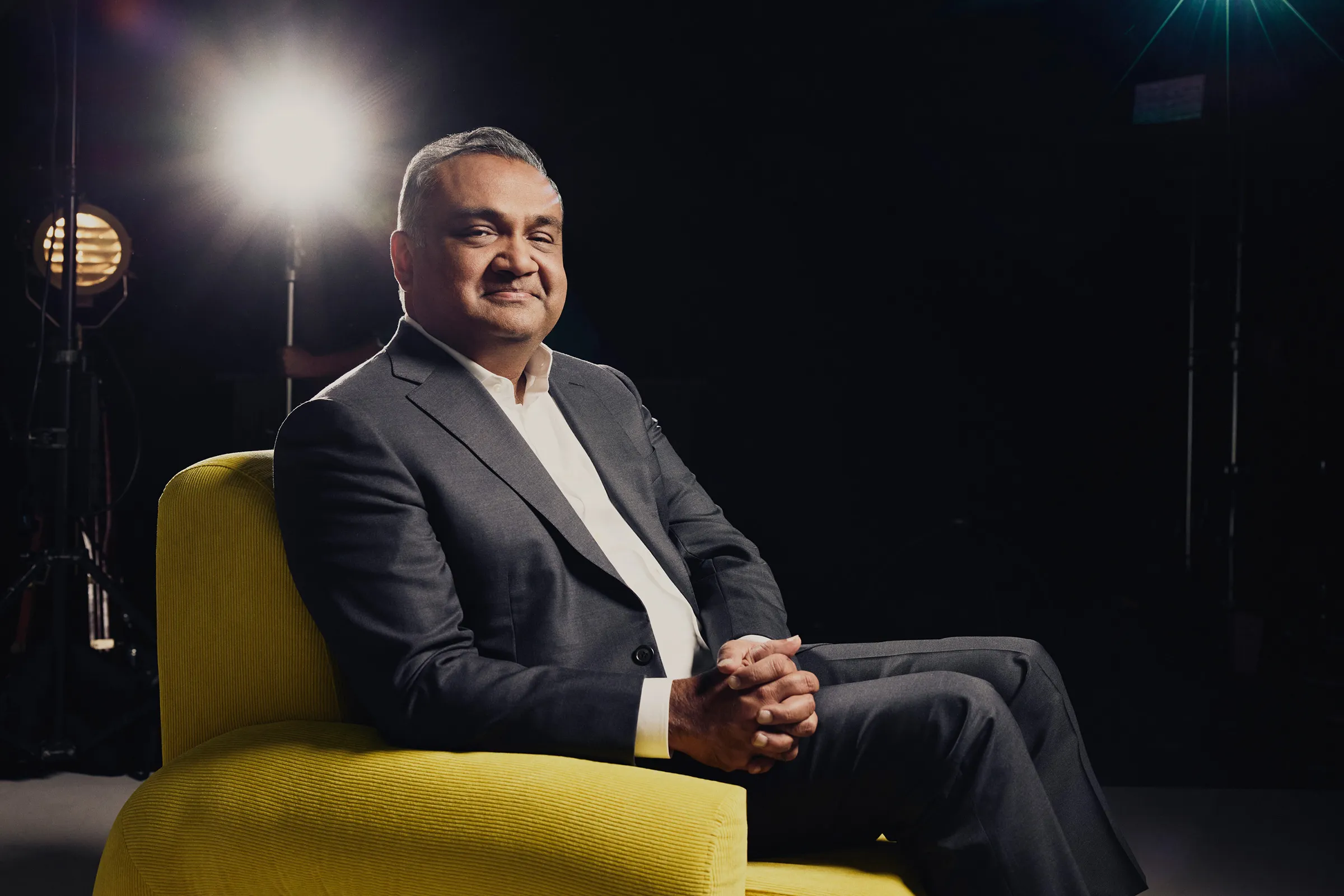 CEO YouTube Sebut Ada 1 Juta Lebih Channel Upload Video Pakai AI