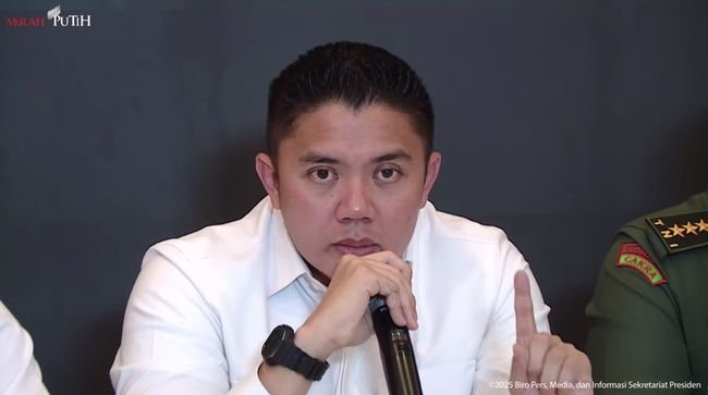 Seskab Teddy Ungkap Presiden Prabowo Akan Salat Idul Fitri di Aceh